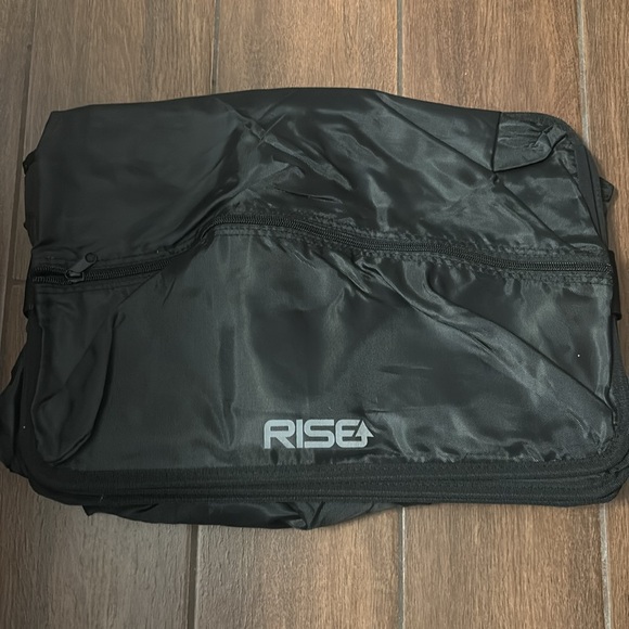 Hanging Suitcase Organizer Make Packing Easy for
Travel NWOT Final price drop - Picture 5 of 5